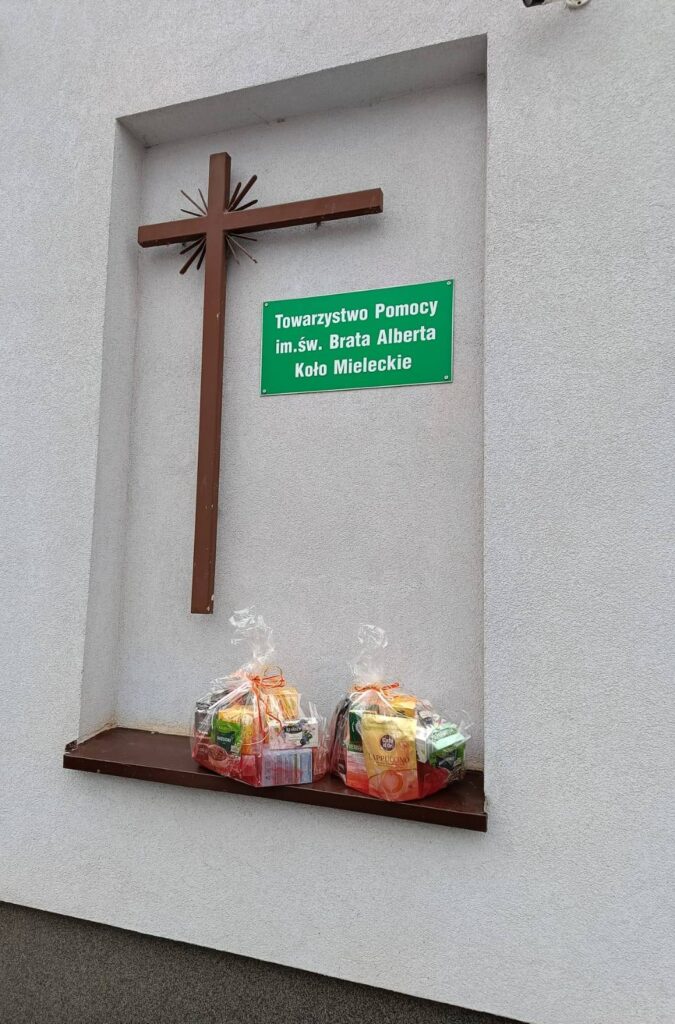 639537875 122193298268491829 1074554862849270366 N