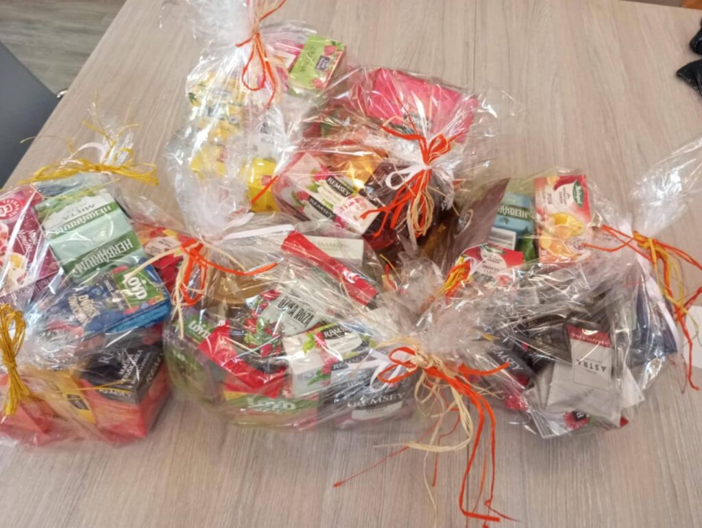 640366277 122193298316491829 2301052901627485525 N